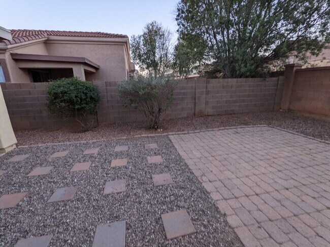 Building Photo - Rancho Sahuarita Home