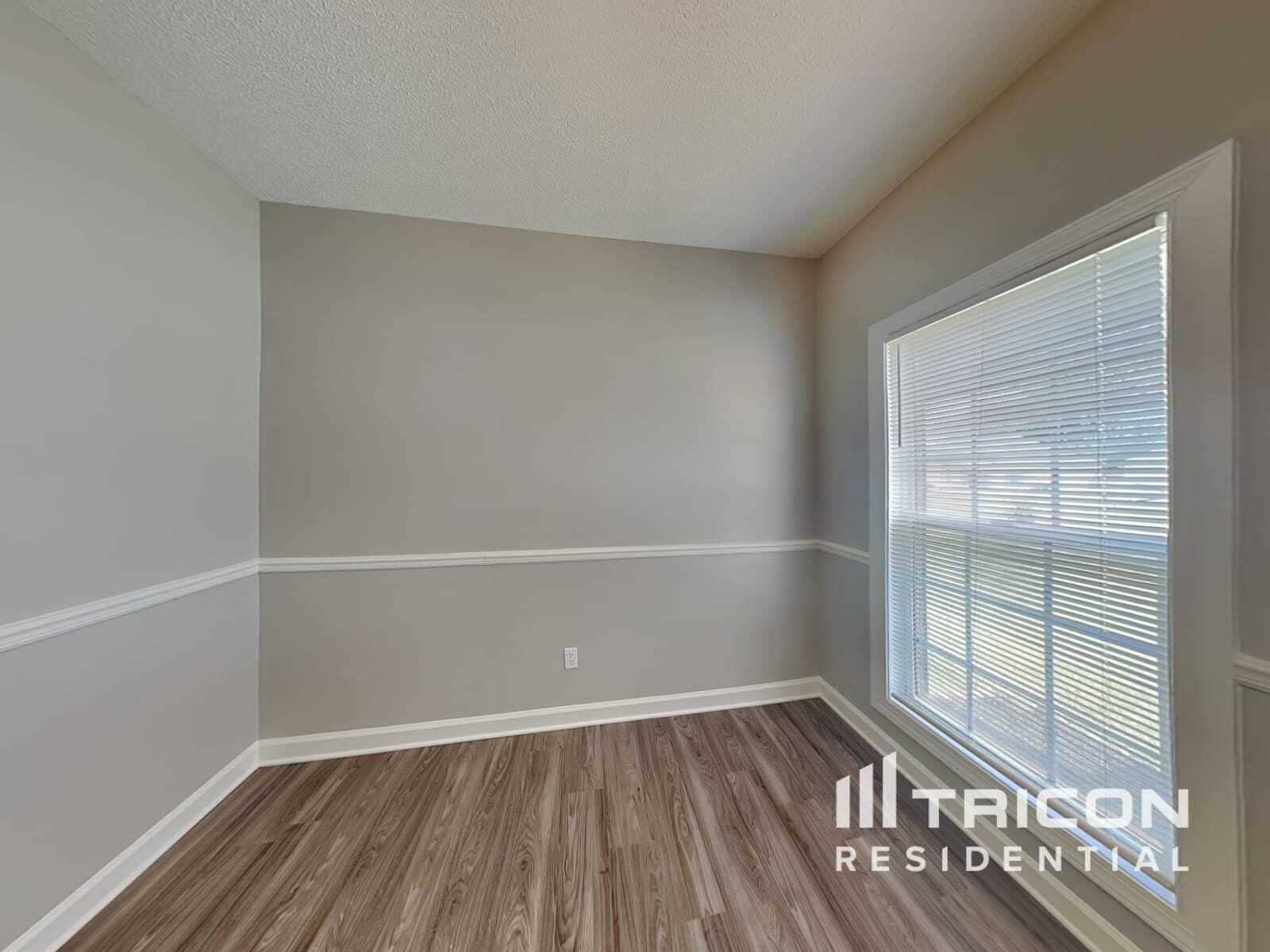 Building Photo - 2829 Rosemeade Dr