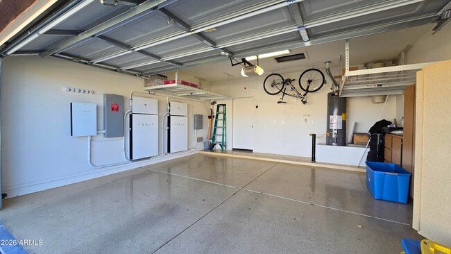 Building Photo - 29411 W Weldon Ave