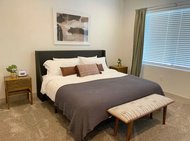 Building Photo - 960 Heritage Dr