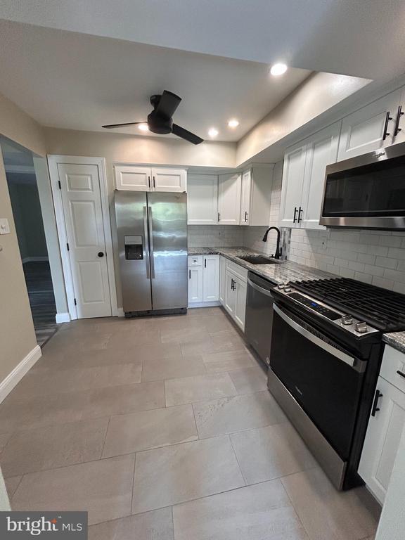 Building Photo - 287 Knoll Dr