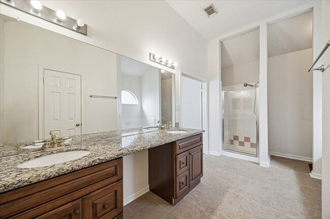 Building Photo - 119 Lissa Ln