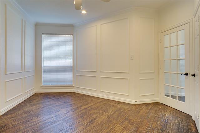 Building Photo - 1307 Normandy Dr