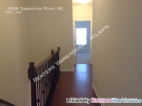 Building Photo - Spacious 3 Story-3 Bath Townhome in North ...