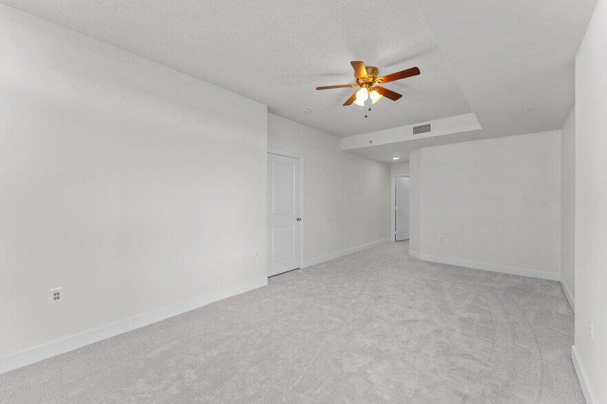 Building Photo - 3650 S Glebe Rd