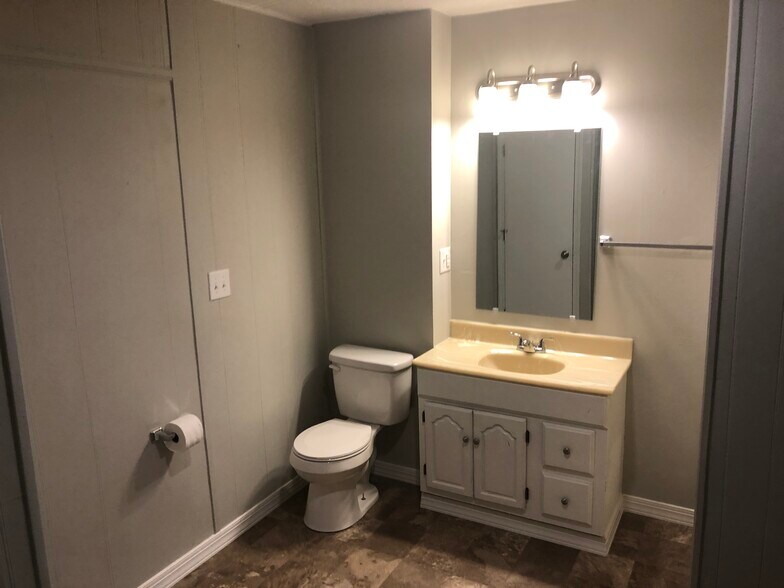 Bathroom - 208 cagle rd