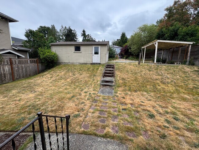 Building Photo - 6227 53rd Ave NE
