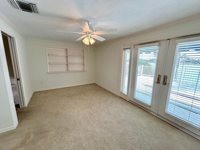 Building Photo - Classic waterfront Snell Isle Estates 3 Bed 2.5 Bath Home w/ private dock and boat lift!