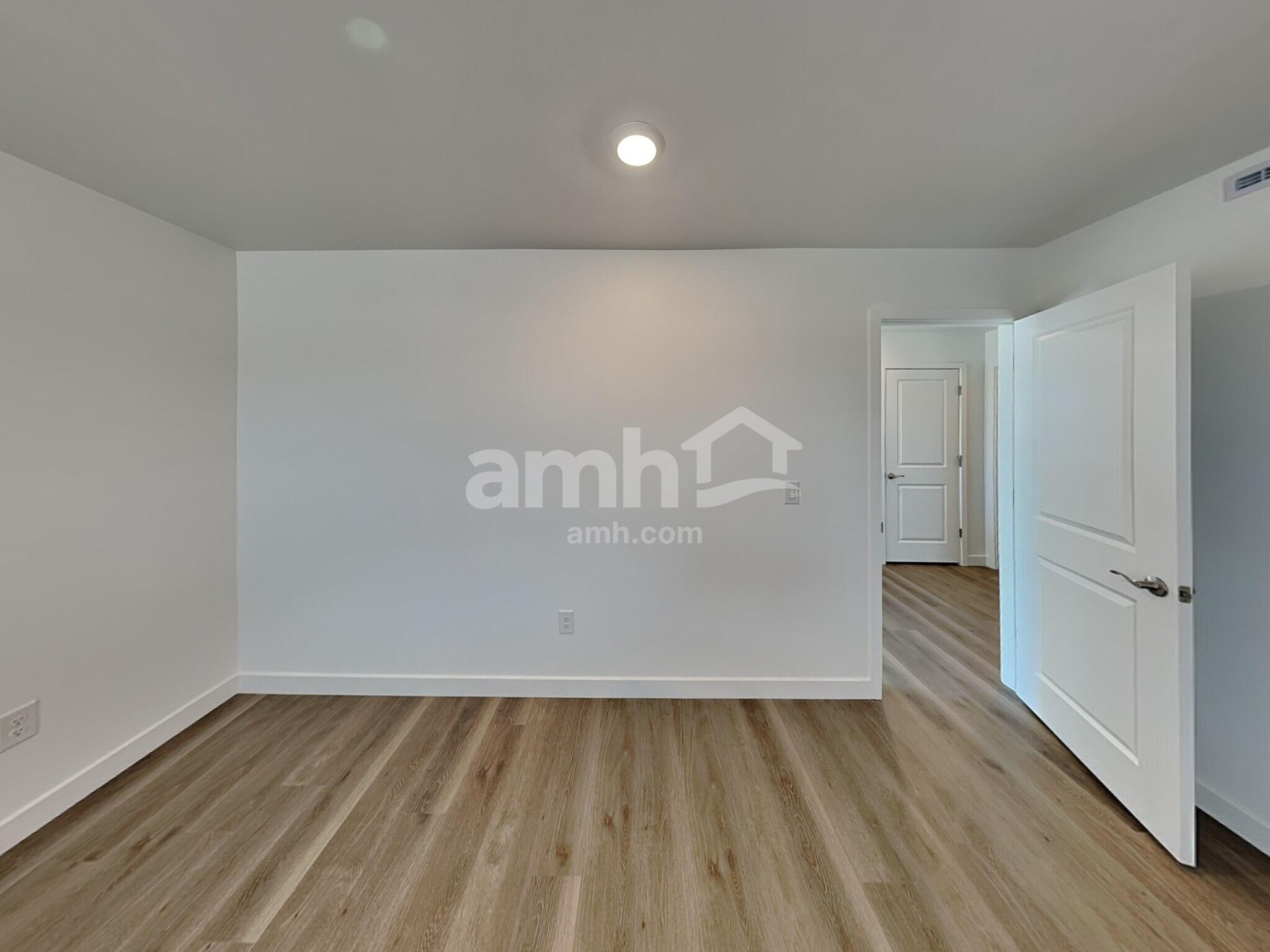 Building Photo - 6469 E Paseo Baranda
