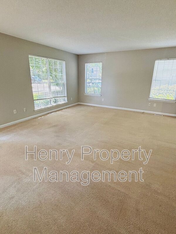 Building Photo - 114 Riva Trace Dr