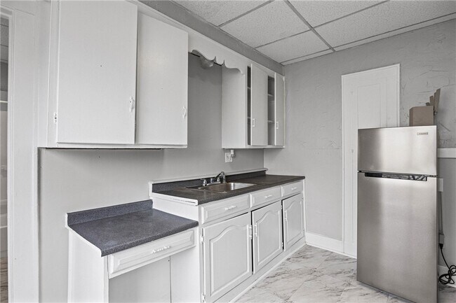 Building Photo - 288 Driving Park Ave