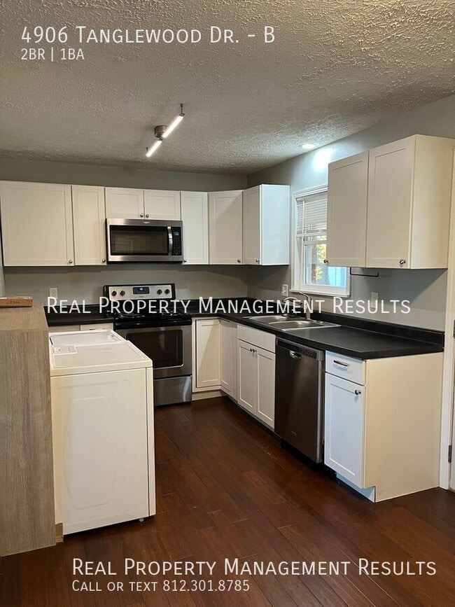 Building Photo - 4906 Tanglewood Dr