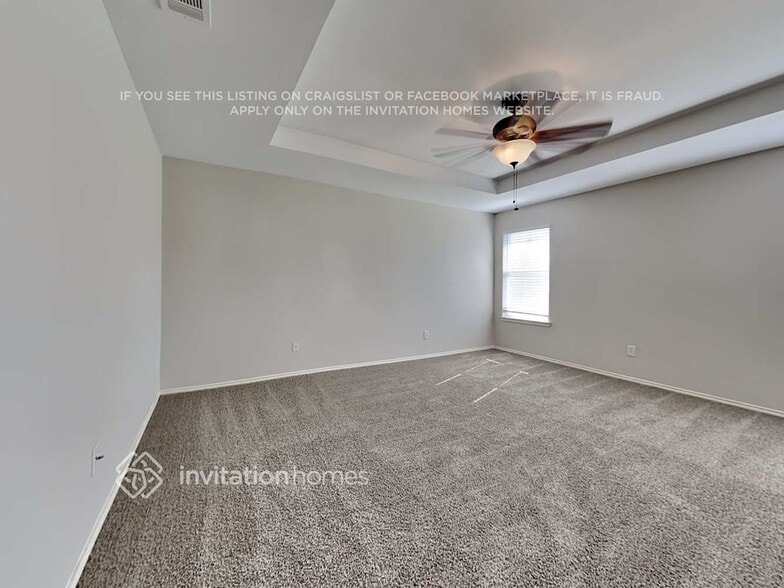 Building Photo - 802 Windflower Dr