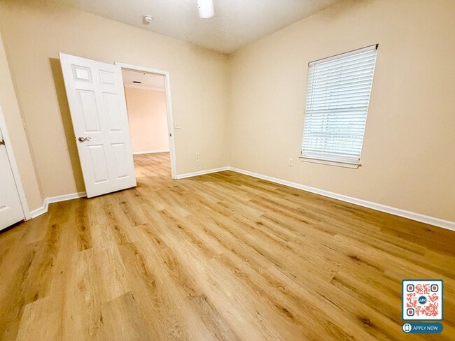 Building Photo - HOLIDAY CHEER - 50% Off 1st Month's Rent