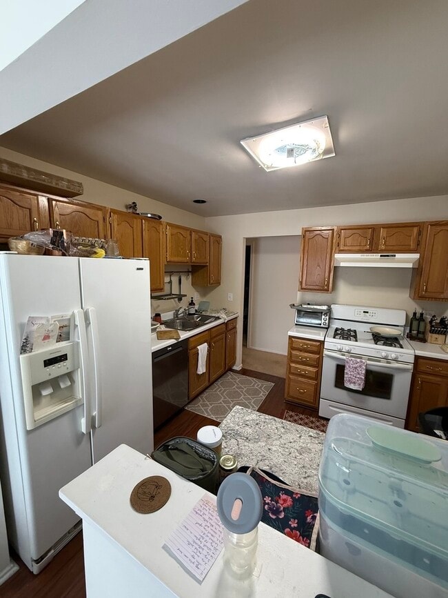 Building Photo - 20 Ashburn Ct