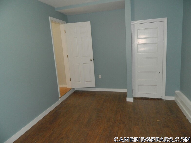 Building Photo - 173 Rindge Ave