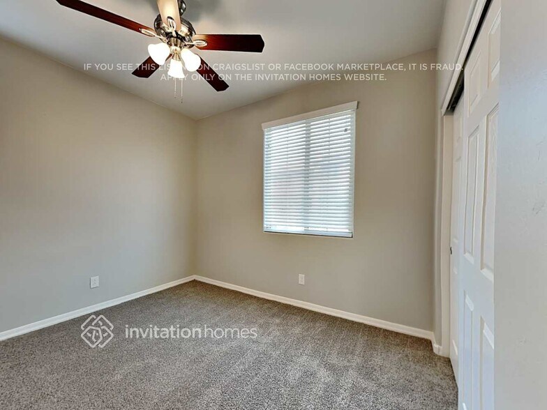 Building Photo - 21077 W Almeria Rd