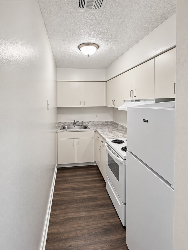 Building Photo - 8578 Channelview Cir