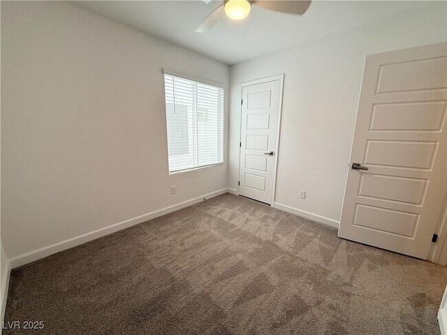 Building Photo - 4270 Lemay St