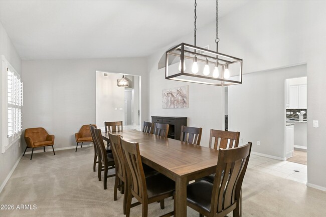 Building Photo - 8611 W Foothill Dr