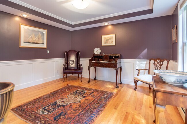 Building Photo - 12 Morningstar Dr