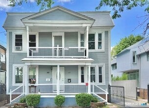 Building Photo - 112 Greenwood St