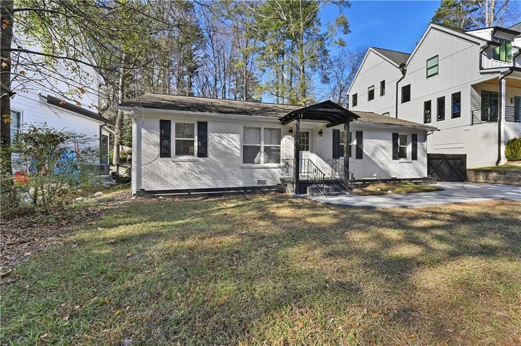 Building Photo - 1728 Wayland Cir NE