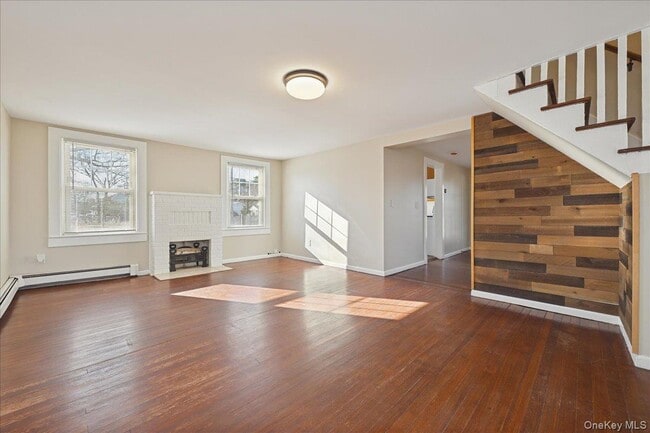 Building Photo - 94 Chapel Ave