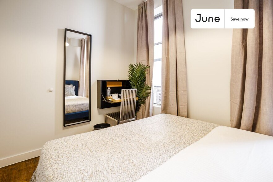 Building Photo - 73 Monroe St