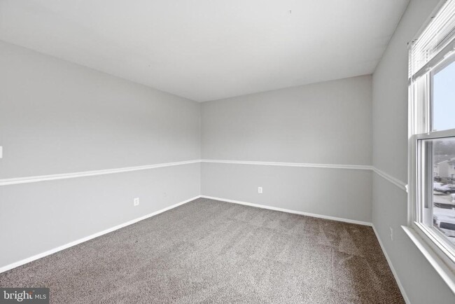 Building Photo - 40 Cobber Ln