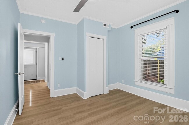 Building Photo - 204 E McNeely Ave