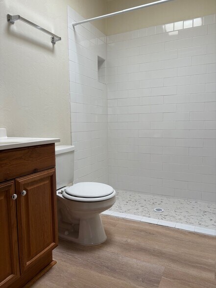 Bathroom 2 - 706 E Linden St
