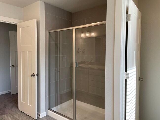 Building Photo - NEWER 4 Bed 2.5 Bath Home! Located near the Ridgefield Outdoor Recreation Center, equestrian faci...