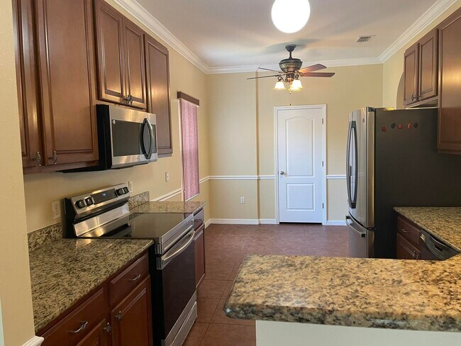 Building Photo - 5079 NW Fiddle Leaf Ct