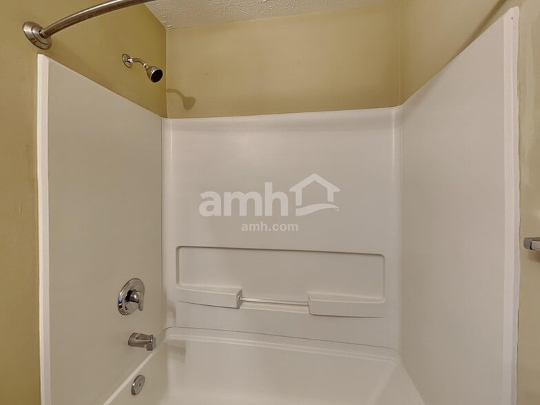 Building Photo - 12473 Steelers Blvd