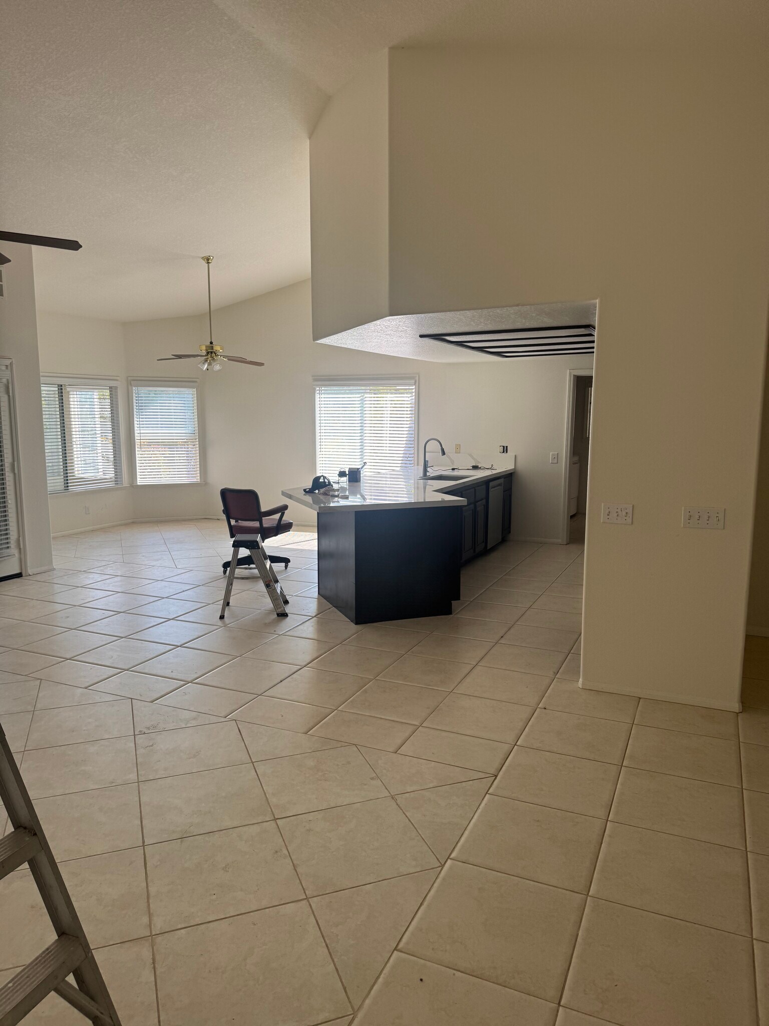 Building Photo - 473 Ali Way