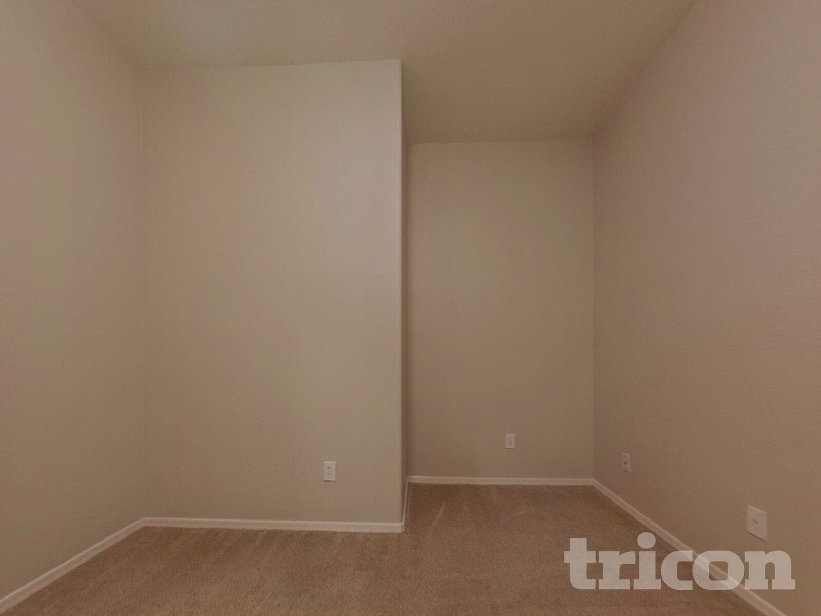 Building Photo - 11910 W Jackson St