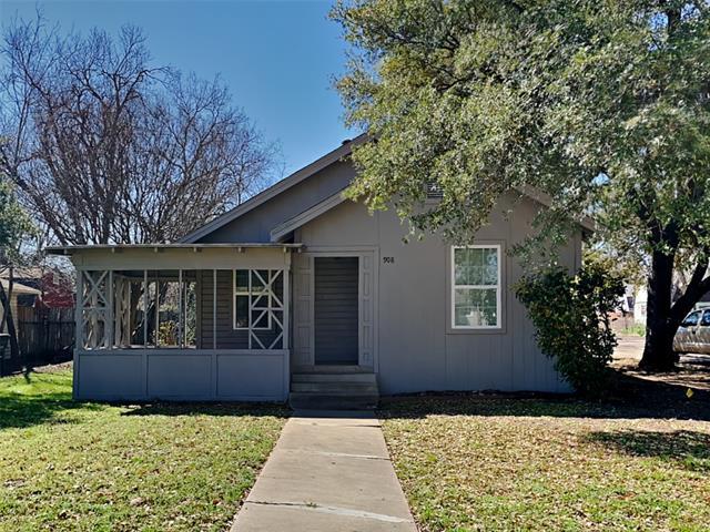 Primary Photo - 908 Forrest Ave