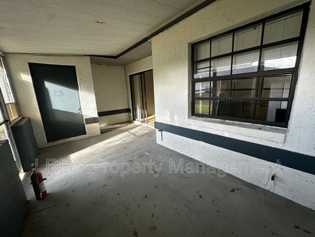 Building Photo - 2706 Graduate Ct