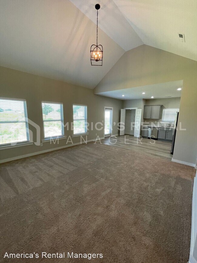 Building Photo - 3 br, 2 bath House - 226 Graham Circle