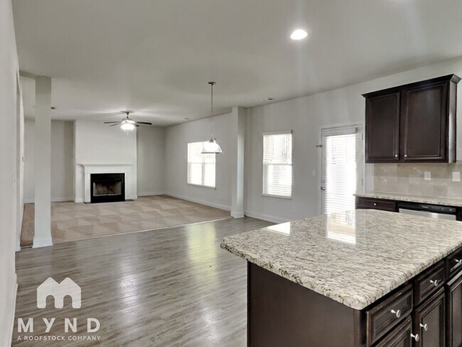 Building Photo - 464 Vandenburg Dr