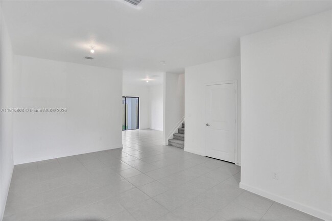 Building Photo - 252 SW 159th Terrace