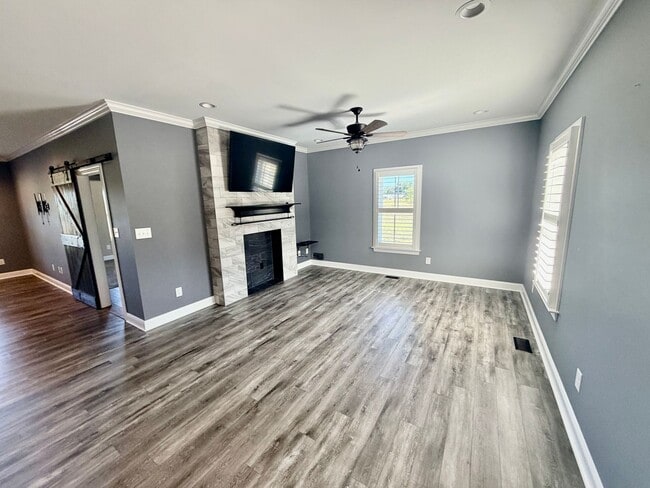 Building Photo - Quiet Country Living on 6+ Acres Between Rocky Mount and Wilson
