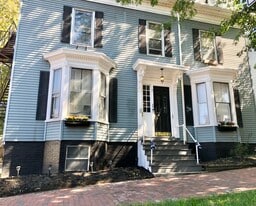 Building Photo - 261 State St