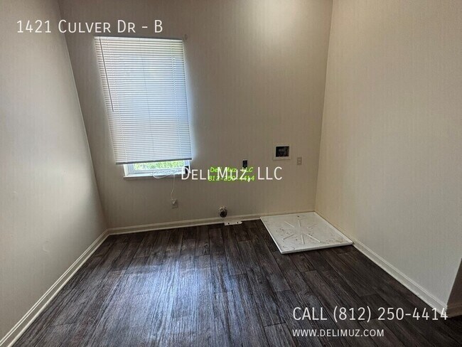 Building Photo - 1421 Culver Dr