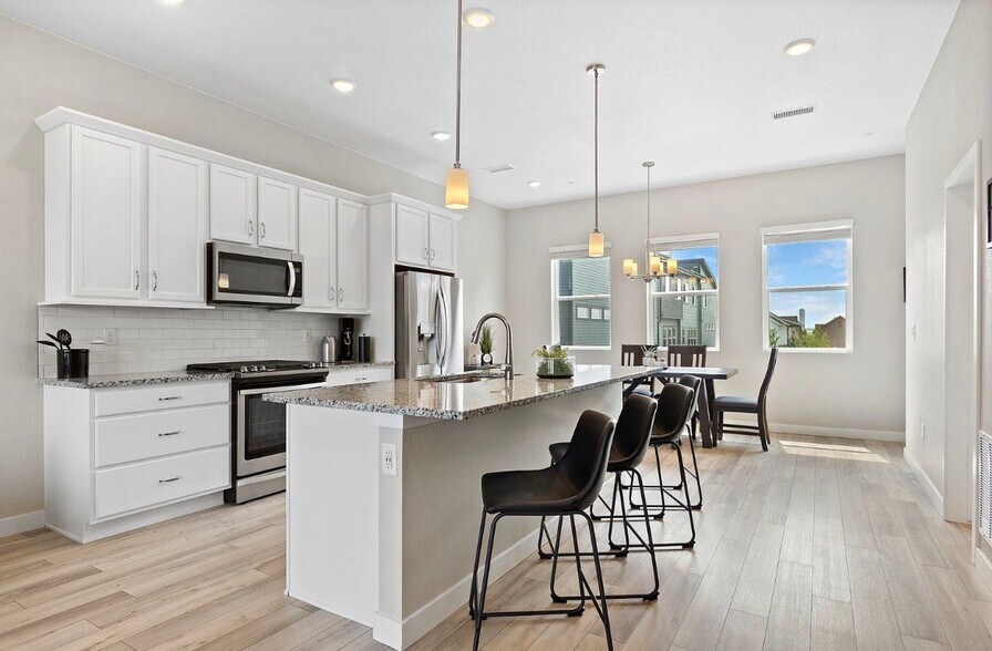 Building Photo - 1465 W 68th Ave