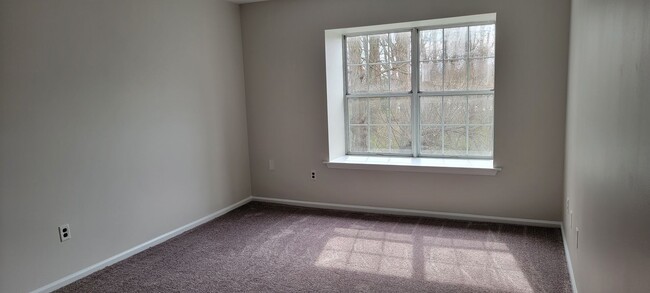 Building Photo - 1024 Willings Way