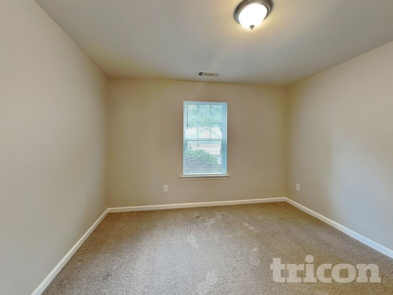 Building Photo - 110 Summerbrook Rd