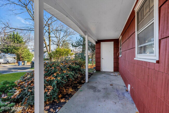 Building Photo - 260 Howard Ave