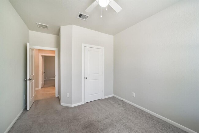Building Photo - 151 Scarlet Maple Wy